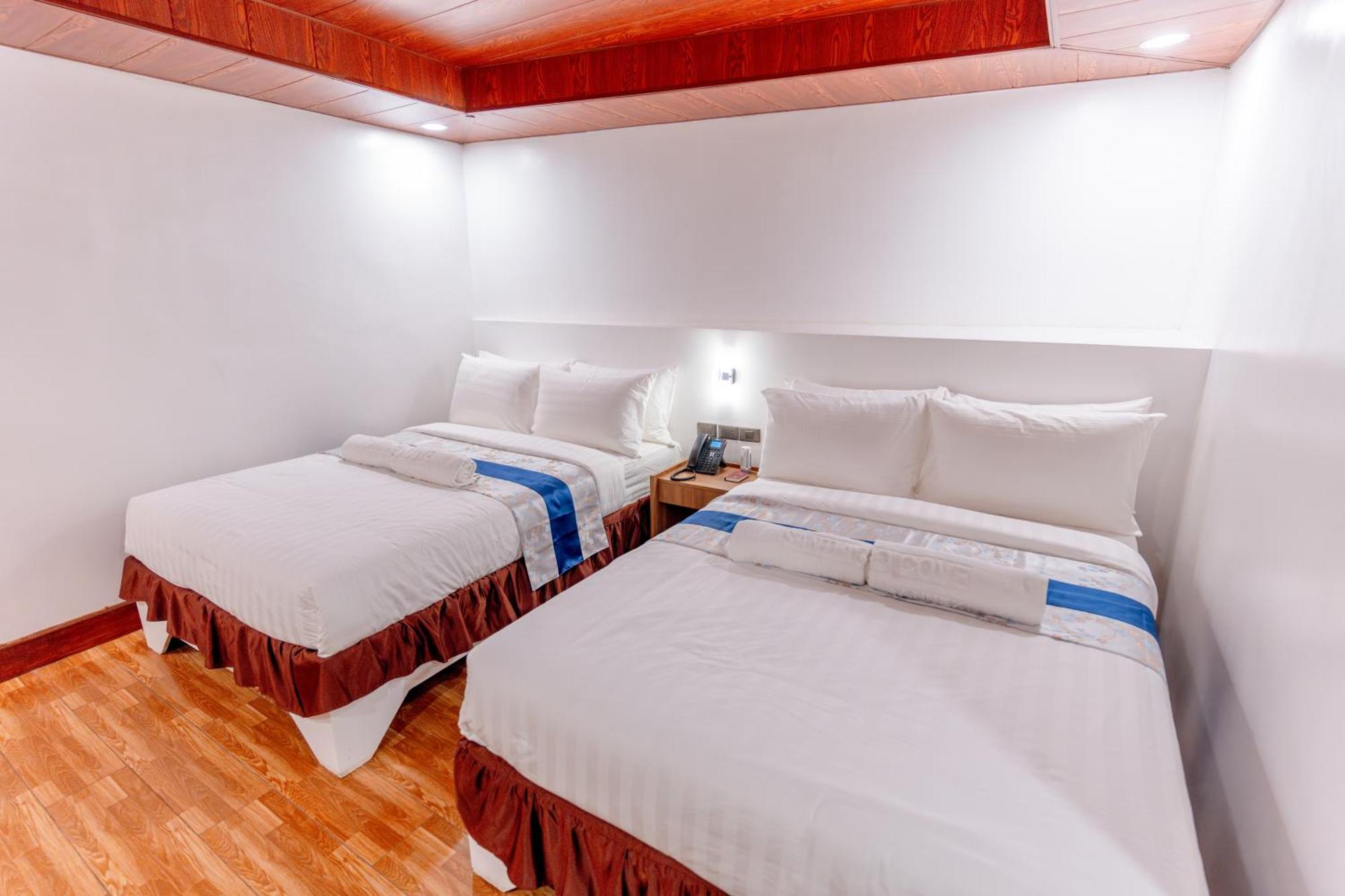 Santiago Cove Hotel And Restaurant מראה חיצוני תמונה